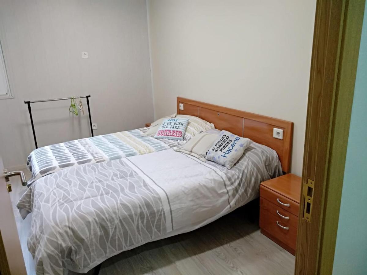 Albergue Barullo - Cubiculos - Literas - Habitaciones サリア エクステリア 写真